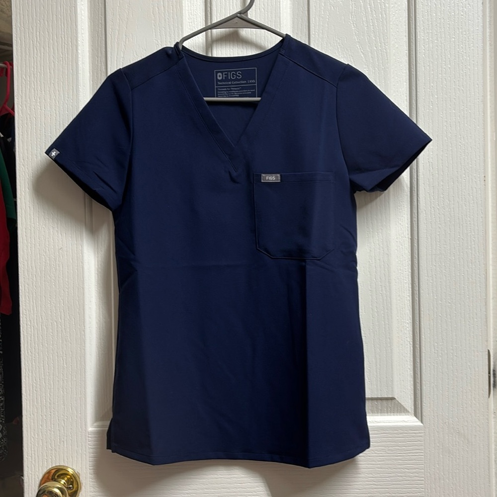 Figs NWT navy blue scrub top xxs